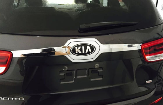 Goede prijs. Custom Auto Body Trim Parts voor Kia New Sorento 2015 Achterdeur Garnish Chrome online